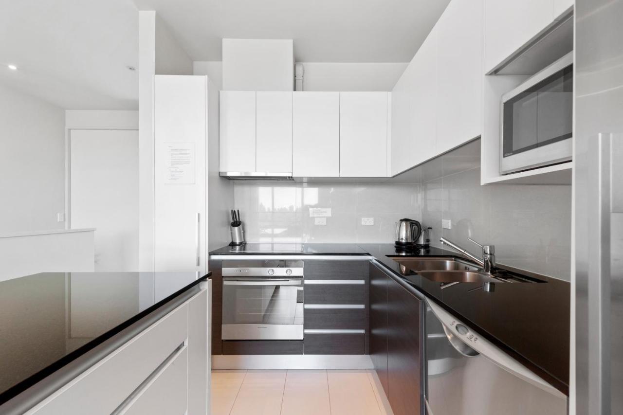 Marinaside Villa - Taupo Holiday Apartment Dış mekan fotoğraf